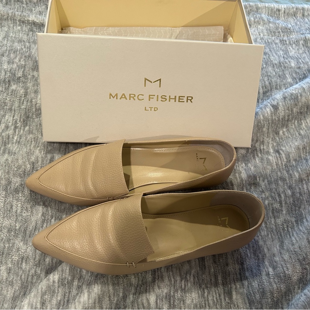 Marc Fisher Women’s Zurri Leather Loafer 9M